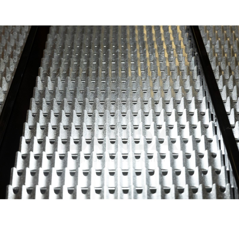 GRILLE INFERIEURE (1647x1160 - CZ/1) REGLAGE MANUEL
