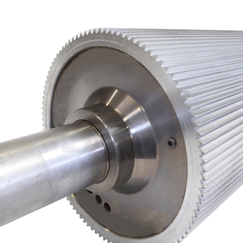 COMPLETE REAR CORN CRACKER ROLLER 145 TOOTH "SCHREDLAGE" (CHROME PLATED)