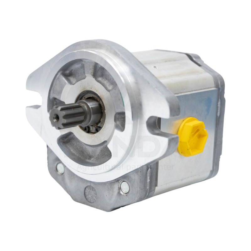 MOTEUR HYDRAULIQUE VENTILATEUR GAUCHE