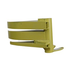 RH OUTER SCRAPER GUIDE