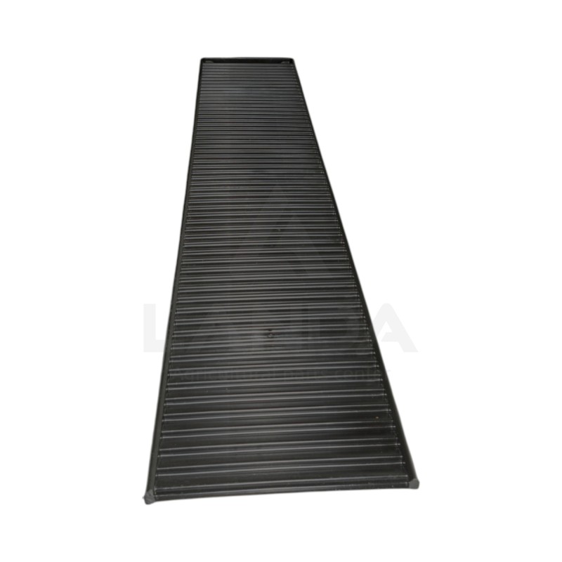 PLASTIC STEPPED CONVEYOR BELT
